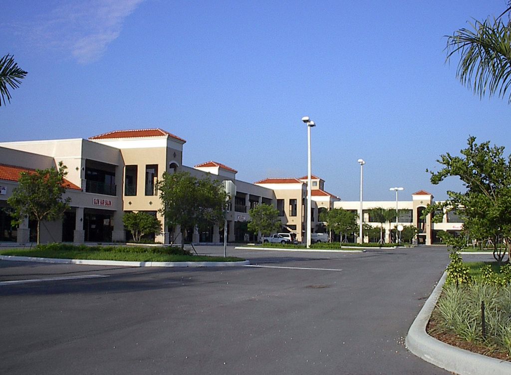 Kendall Breeze Shopping Center
